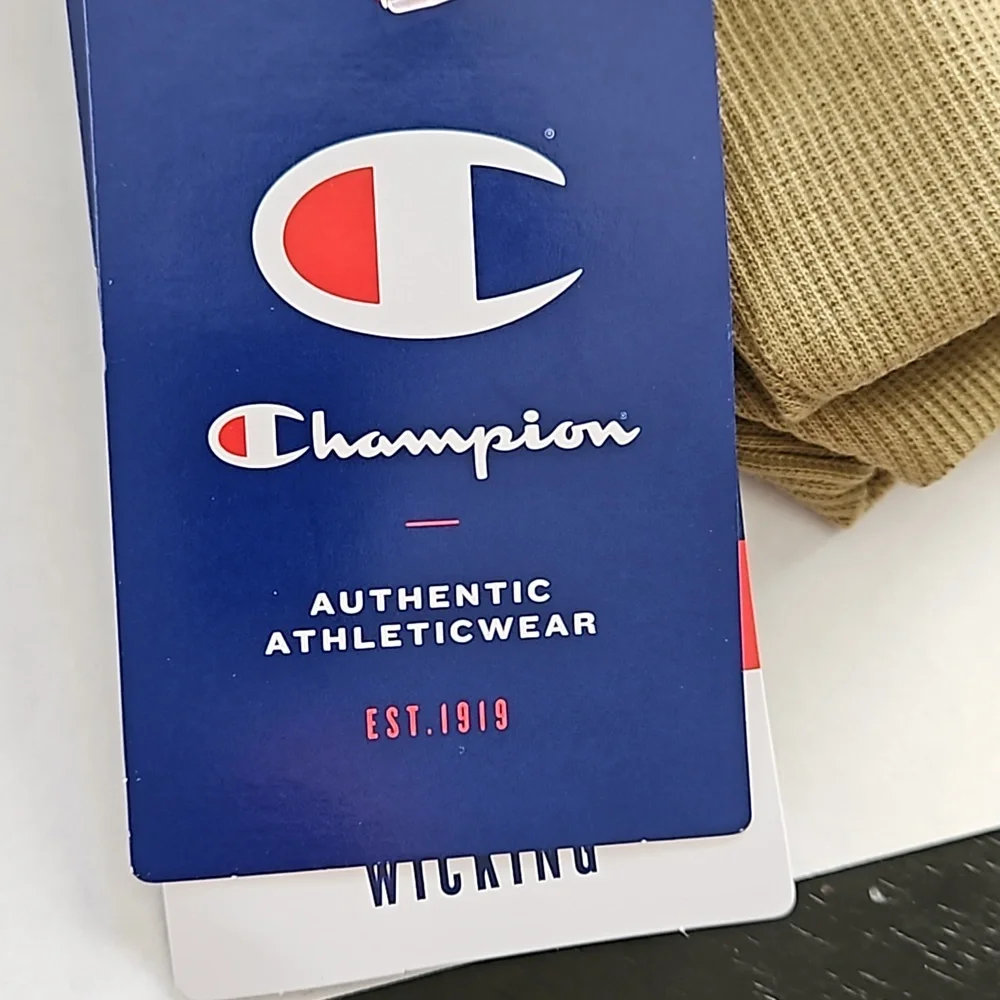 CHAMPION OLIVE 🫒 COLOR WOMEN'S SWEATER. - Picture 9 of 9